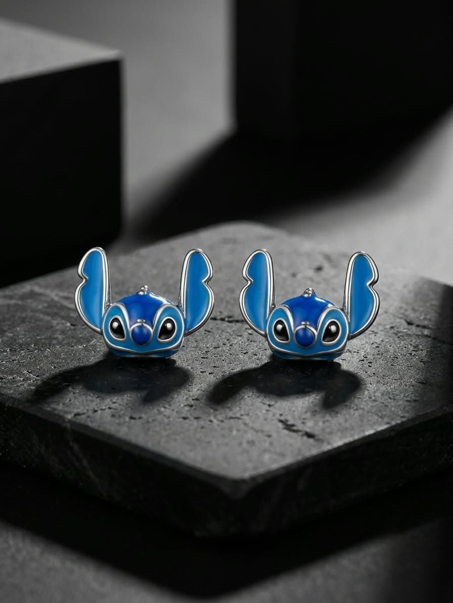 Aretes de Plata Esmaltado Stitch joyería artesanal Yupana Sangolquí Ecuador