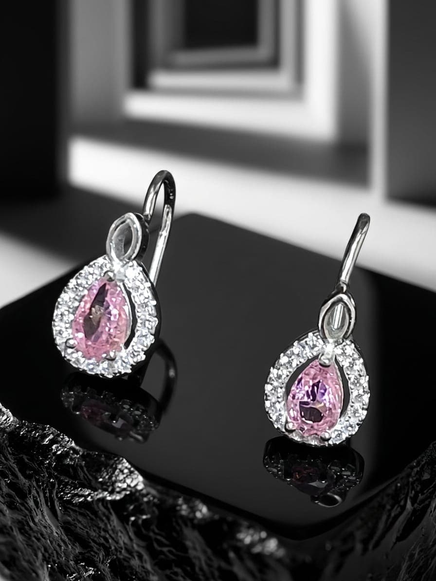 Aretes circón rosado joyería artesanal Yupana Sangolquí Ecuador