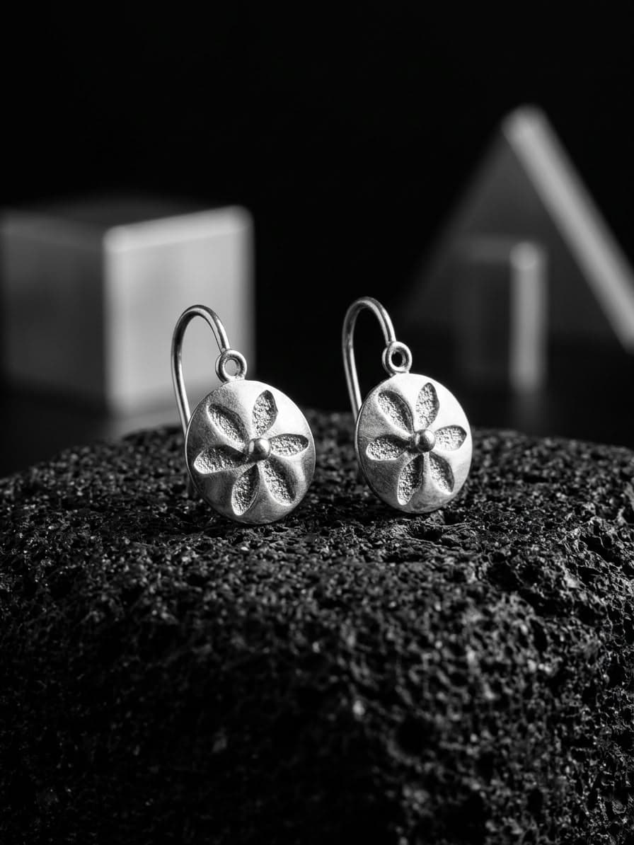 Aretes con asa de plata joyería artesanal Yupana Sangolquí Ecuador
