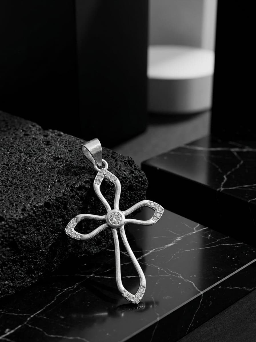 Cruz de Resplandor Floral joyería artesanal Yupana Sangolquí Ecuador