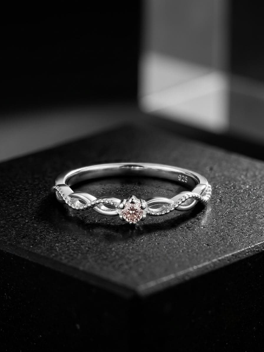Anillo Sutil Circón Rosado joyería artesanal Yupana Sangolquí Ecuador