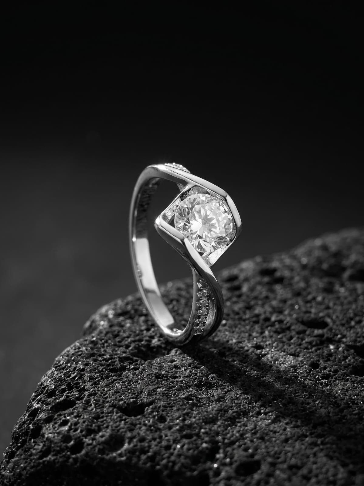 Anillo de compromiso 11 joyería artesanal Yupana Sangolquí Ecuador