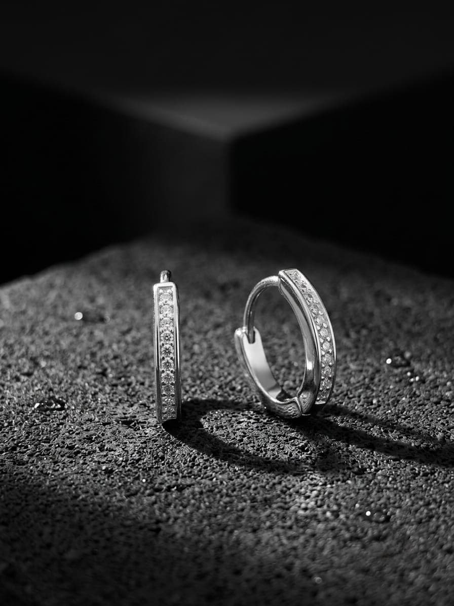 Aretes Huggies MC joyería artesanal Yupana Sangolquí Ecuador