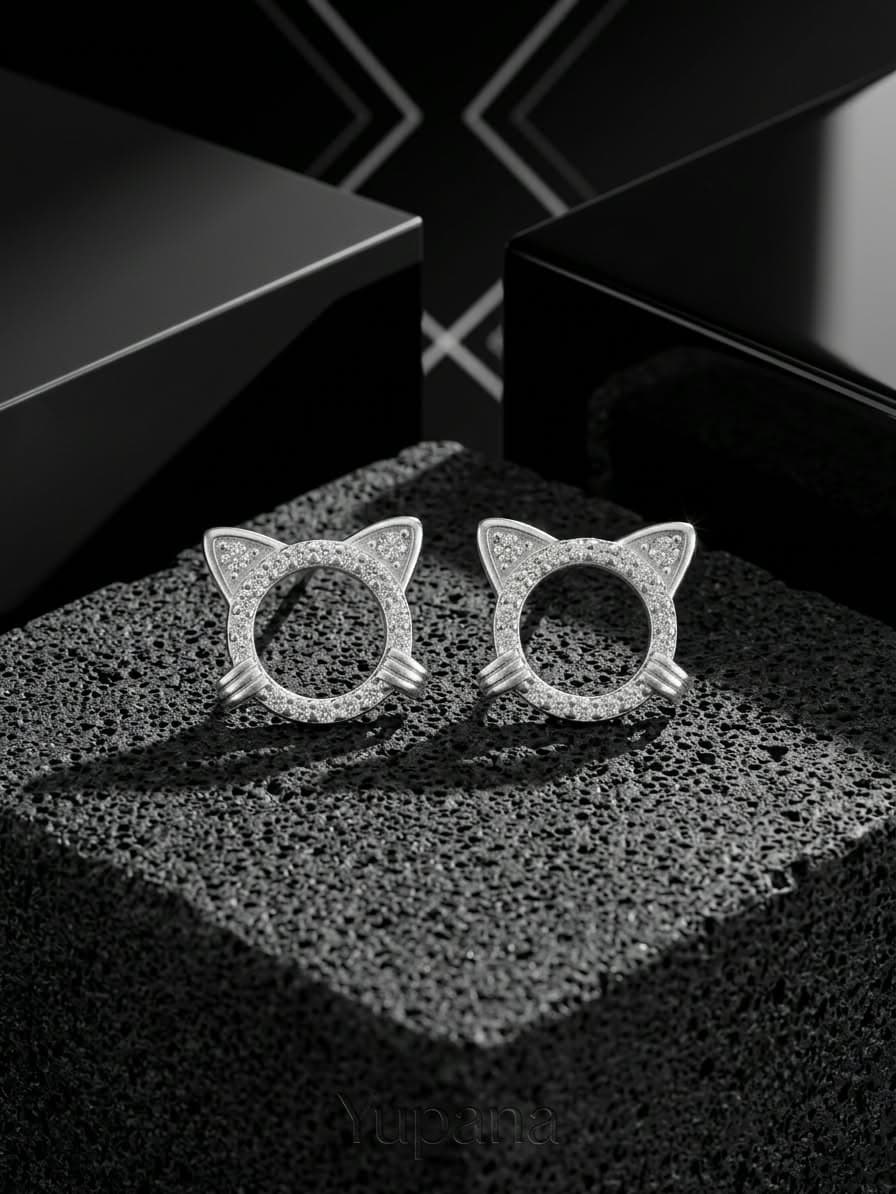 Aretes Gatito Micro Circones joyería artesanal Yupana Sangolquí Ecuador